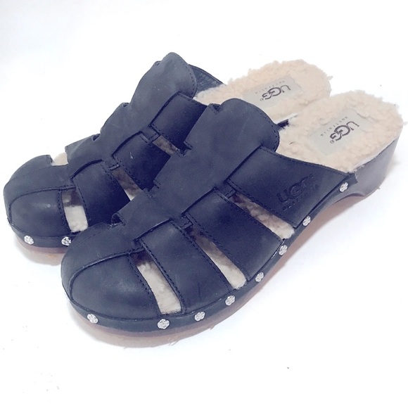 Ugg Ore Fisherman Clogs - Picture 4 of 8